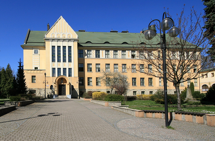 Vycházka do minulosti: Prohlídka gymnázia