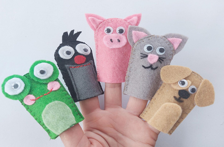 Co dělali naši rodiče jako děti? - Vyráběli maňásky a hráli divadlo