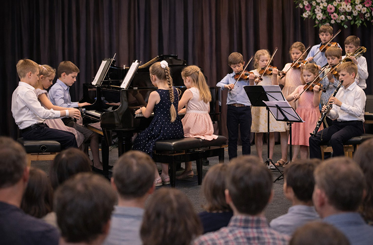 Koncert klavírní třídy Kamily Řezáčové a houslové třídy Zdeňky Felgrové